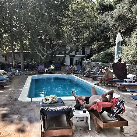 Aqua Rossa Kokkino Nero