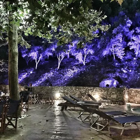 Aqua Rossa Hotel Kokkino Nero