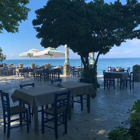 Aqua Rossa 2* Kokkino Nero