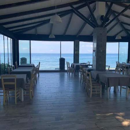 Aqua Rossa Hotel Kokkino Nero