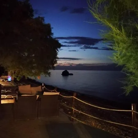 Aqua Rossa