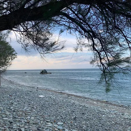 Aqua Rossa 2* Kókkinon Nerón