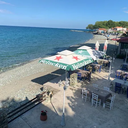 Aqua Rossa Hotel 2*