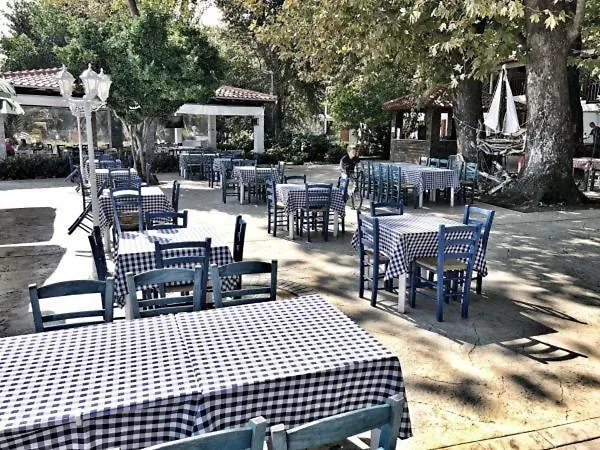 Aqua Rossa Hotel Kókkinon Nerón