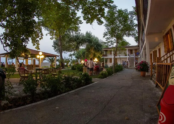 Aqua Rossa Kókkinon Nerón