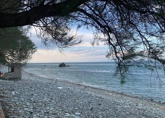 Aqua Rossa 2* Kókkinon Nerón