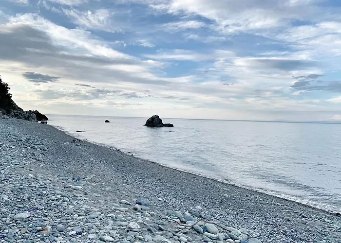 Aqua Rossa Kókkinon Nerón